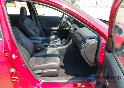 2017 Honda Accord Sport Se z USA, uszkodzony, nr VIN 1HGCR2F1XHA085354